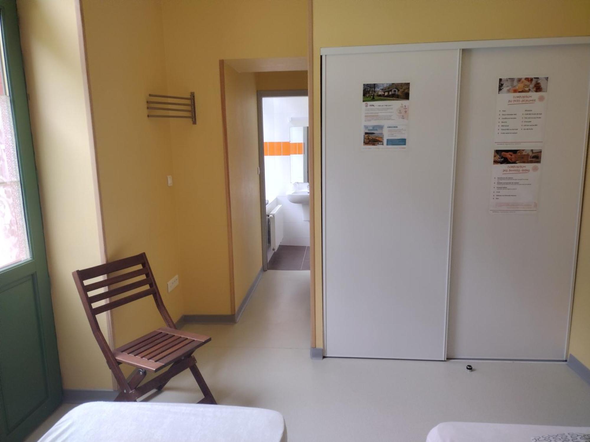 Ostal Scrignac - Gite D'Etape De La Gare Buitenkant foto
